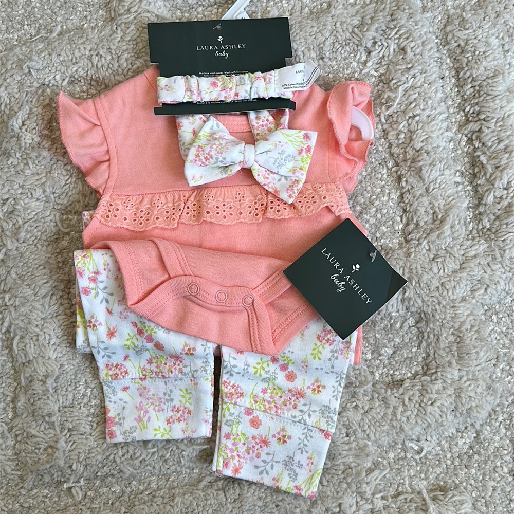 Laura Ashley Set